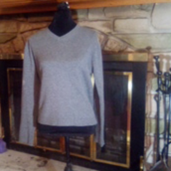 Parisian Signiture Cashmere Sweater - Picture 1 of 2